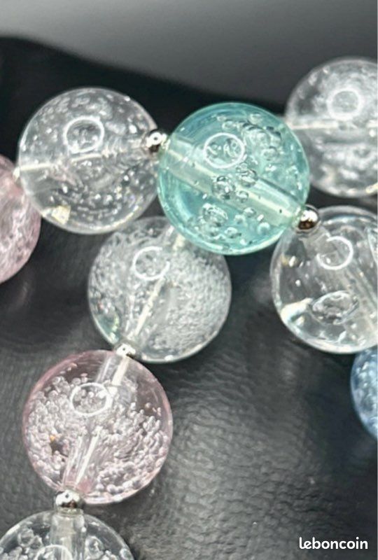 Gros Lot De Colliers Anciens Fantaisie Vintage - Plastique, Résine, Lucite - Multicolore