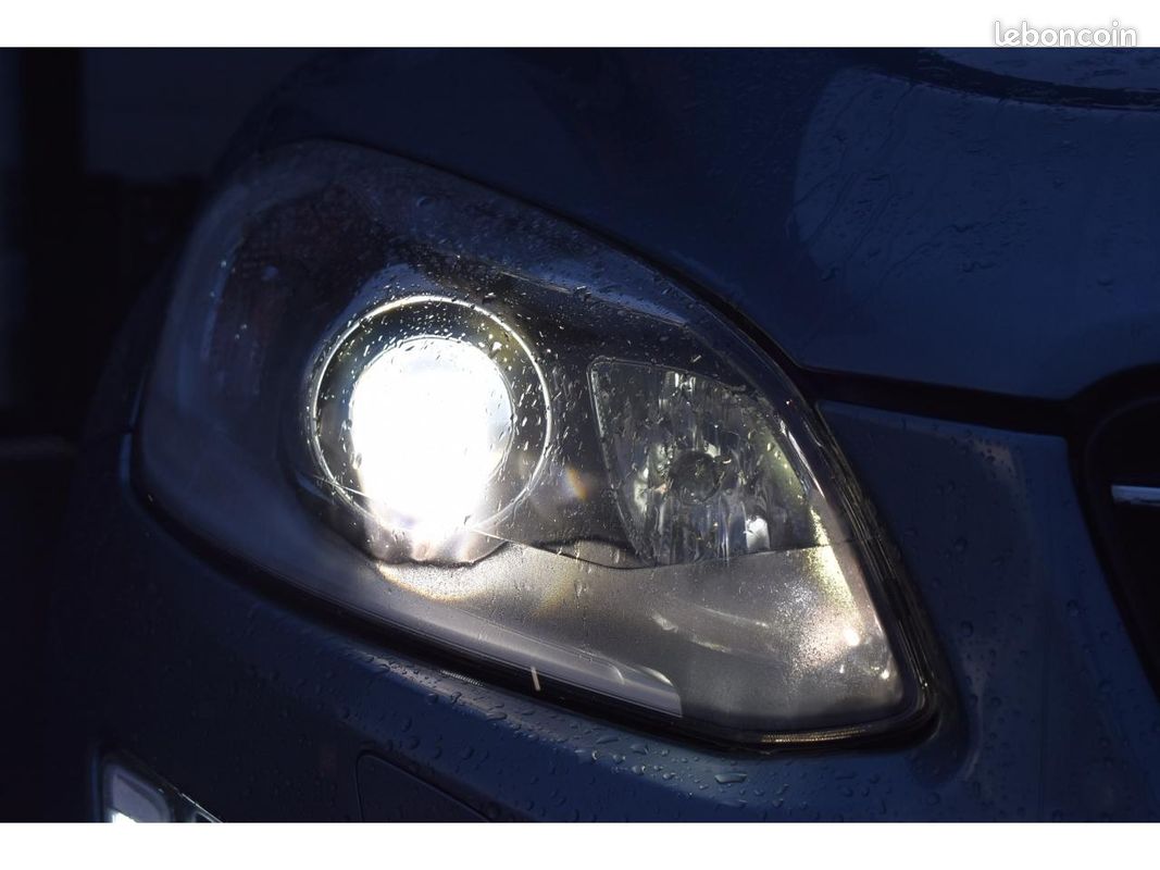 VOLVO XC60 T5 AWD 245 ch Xénium Geartronic A (image 36)