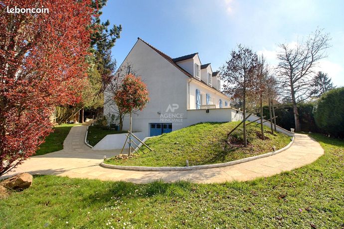 Maison 7 pièces 160 m²