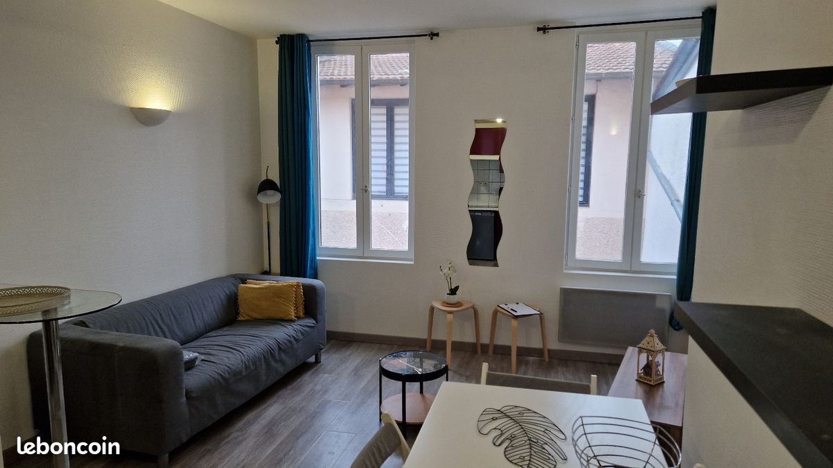 Appartement 2 pièces 47 m² · à Villefranche-sur-Saône · 47 m² · 615 €