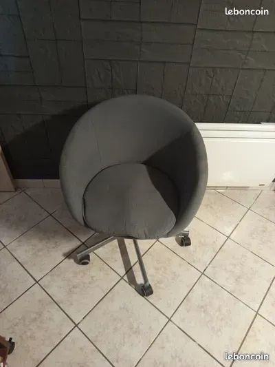 Chaise de bureau avec roulettes (image 5)