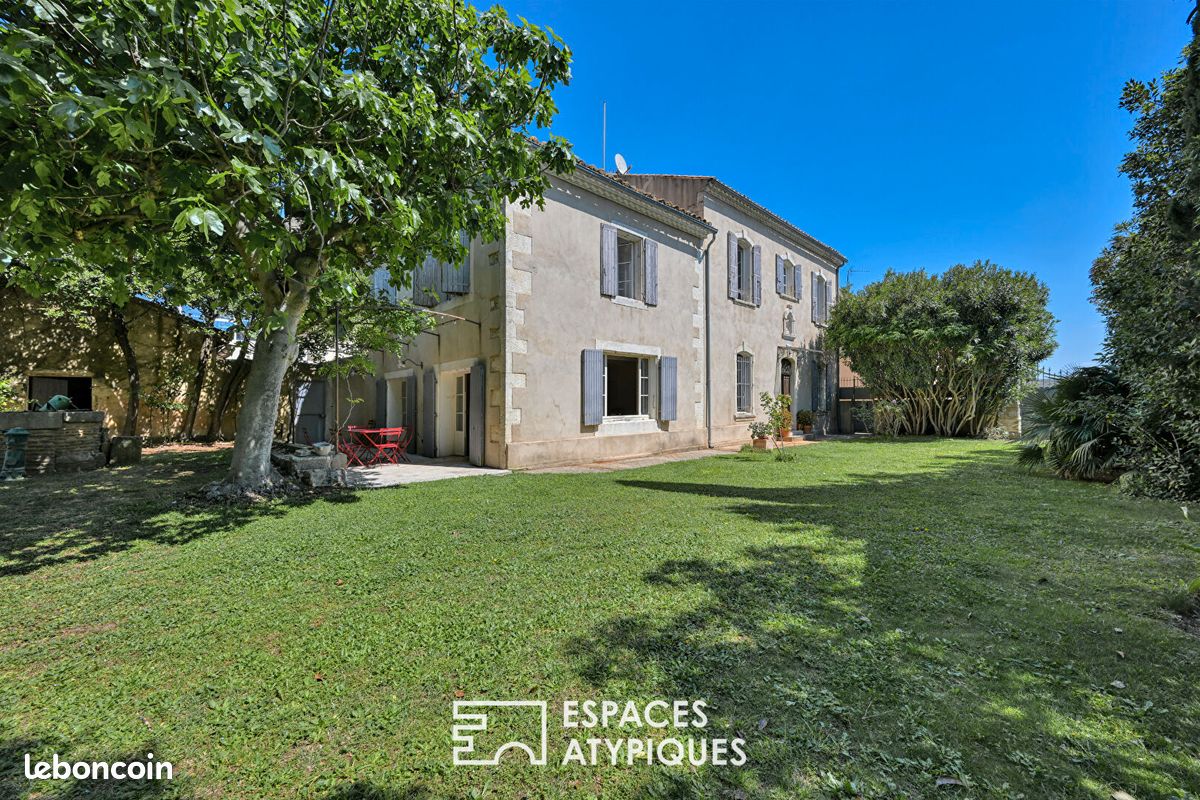 Maison 9 pièces 254 m² · à Garons · 254 m² · 649 000 €