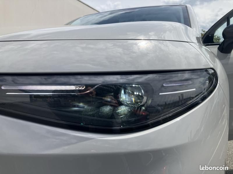 Leapmotor C10 REEV 215ch 28,4 kWh Design (image 24)