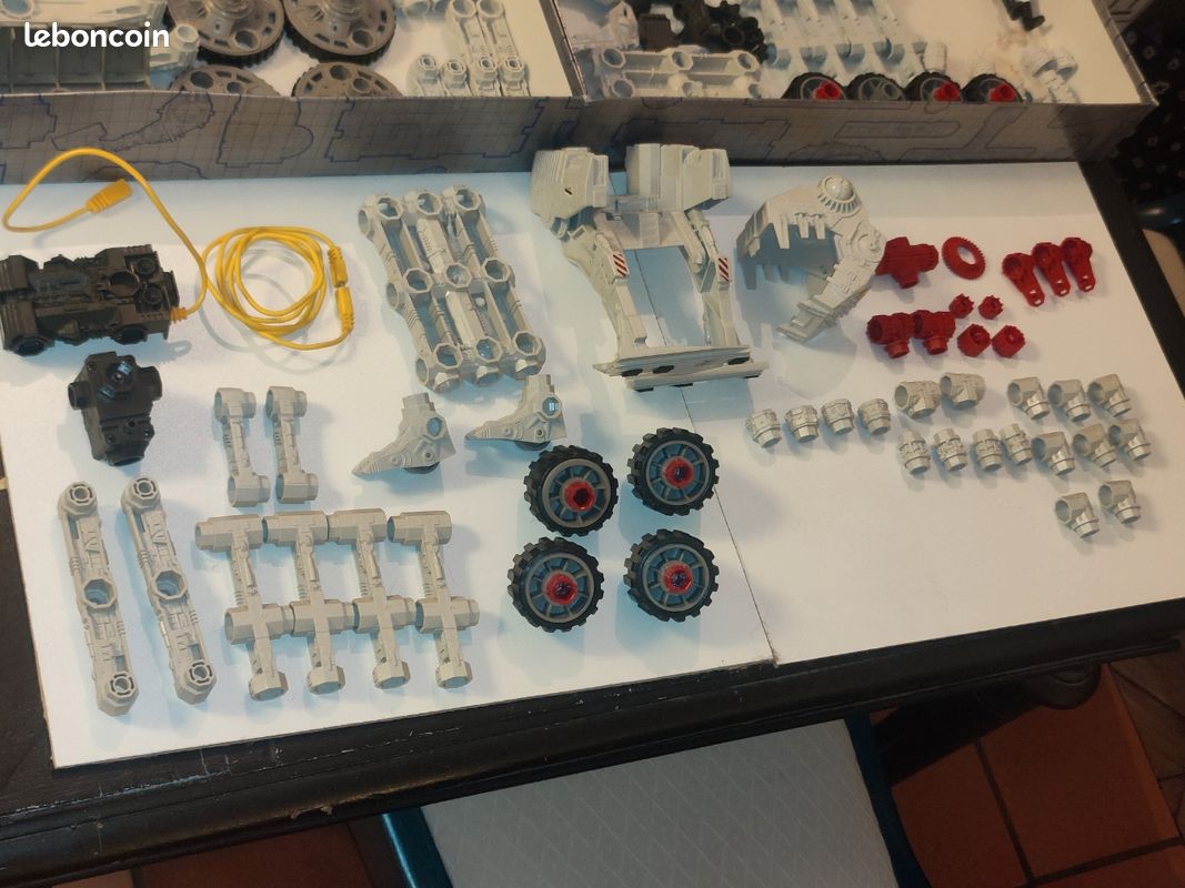 Jeu De Société Vintage MB Robotix – Coffret R2040 Années 80