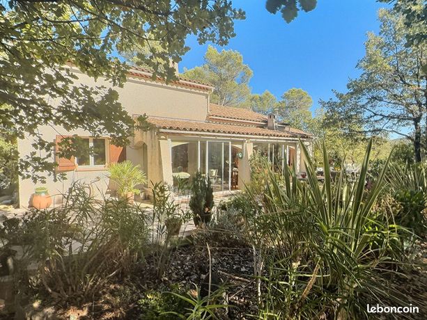 Villa 4 pièces 127 m²
