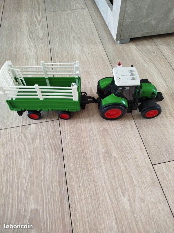 Tracteur avec remorque (image 1)