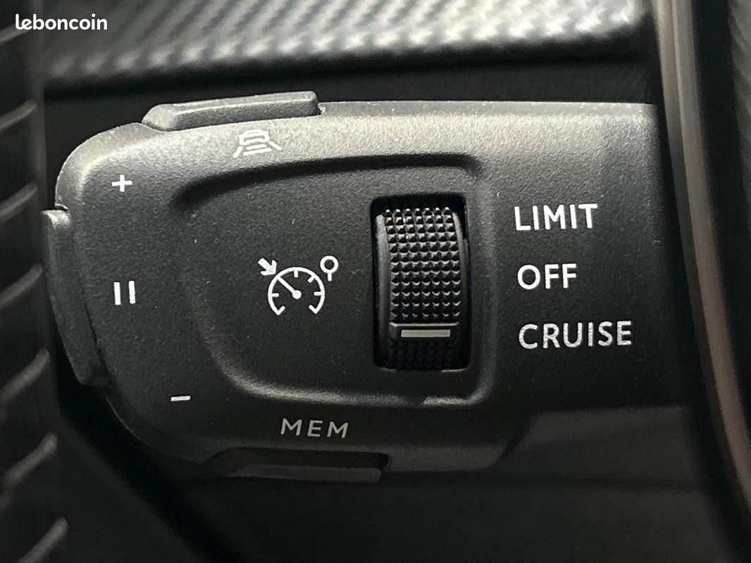 Peugeot 208 ALLURE PURETECH 100 S&S BVM6 (image 28)