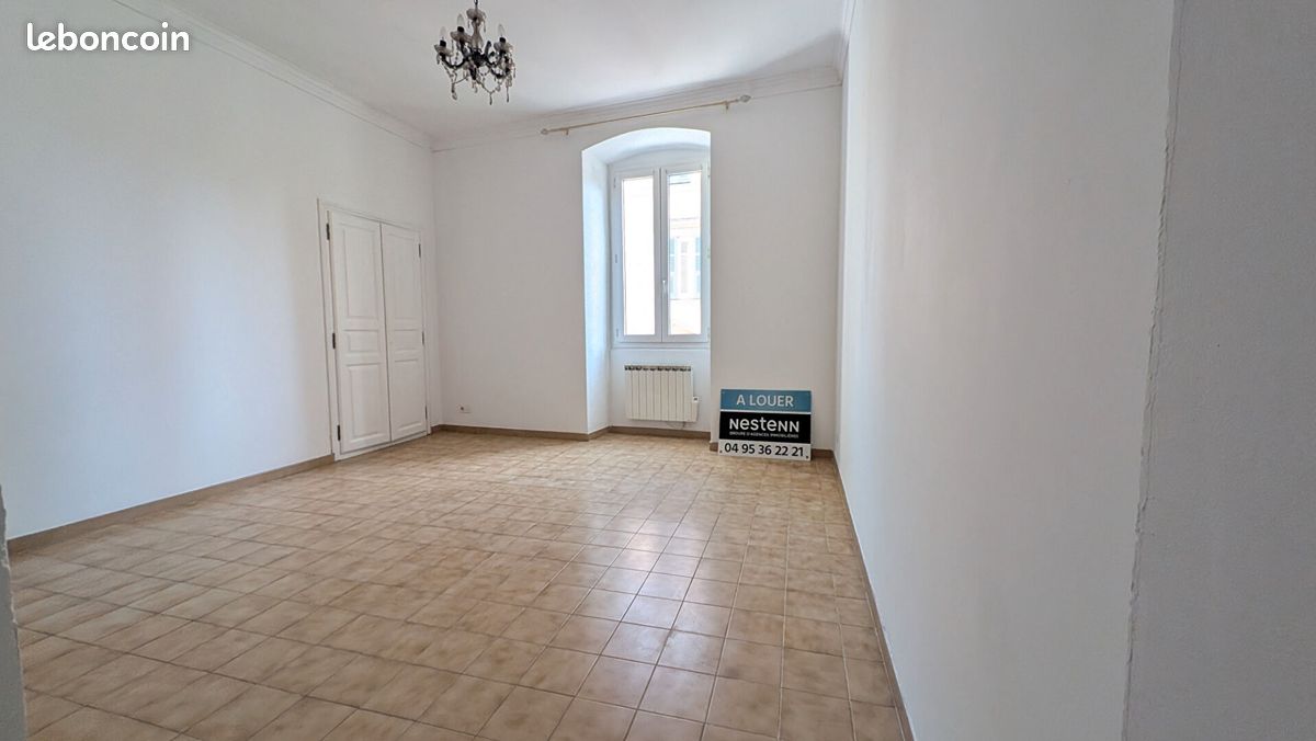 Appartement 3 pièces 75 m² · à Bastia · 75 m² · 950 €