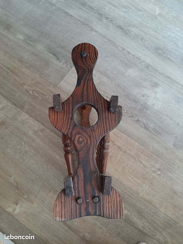 Porte revues en bois (image 3)