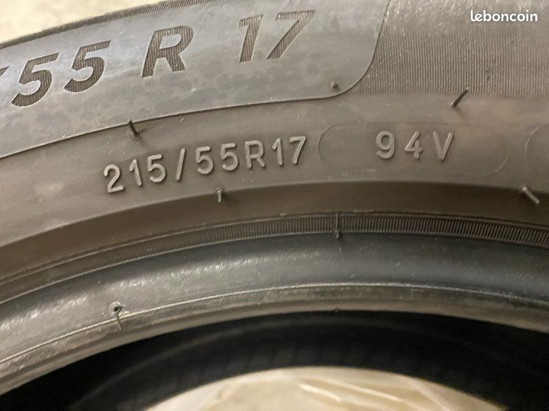Pneu 215/55/17 (image 2)