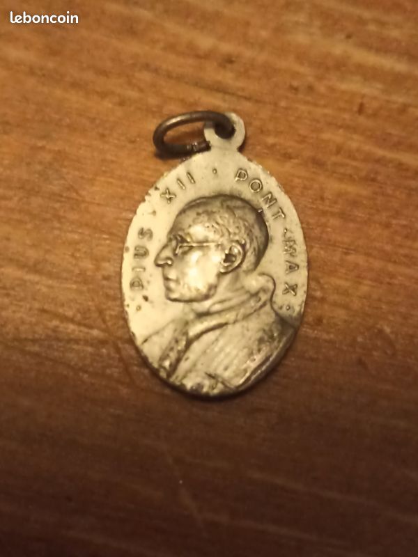 Médaille religieuse (image 1)