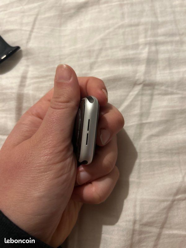 Apple Watch Serie 4 44mm (image 4)