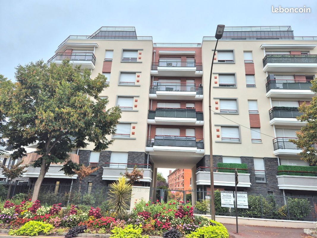 Appartement 2 pièces 40 m² · à Livry-Gargan · 40 m² · 890 €/mois
