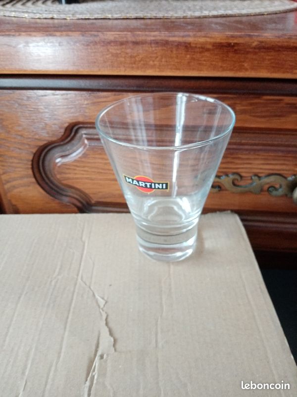 Verres Martini neuf dans carton (image 1)