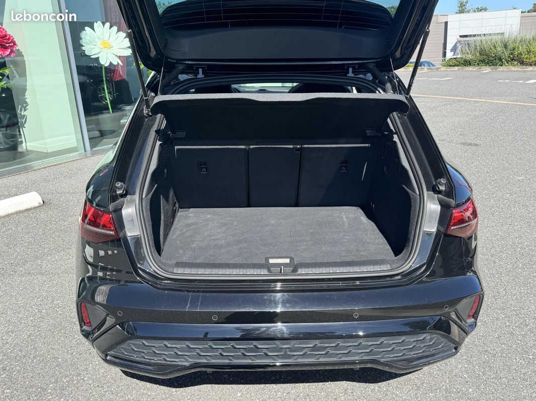 AUDI A3 Sportback TFSI Mild Hybrid 150 S tronic 7 S line (image 31)