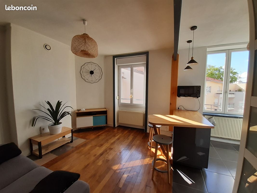 Appartement 2 pièces 52 m² · à Villeurbanne · 52 m² · 920 €