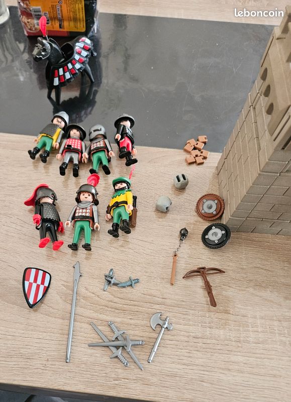 PLAYMOBIL 3888 - Tour d'enceinte assiégée en très bon état EUR 105,00