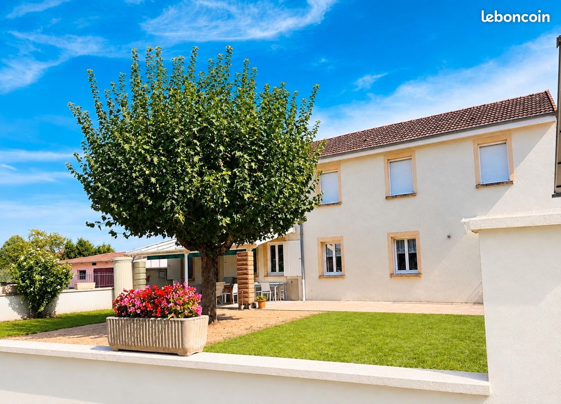 Maison 8 pièces 144 m² · à Digoin · 144 m² · 172 800 €