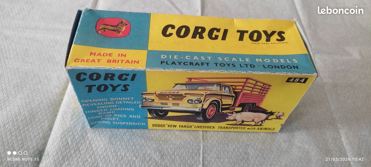 Corgi (484-A-1) Dodge Kew Fargo Livestock Truck -1967 - Global Diecast