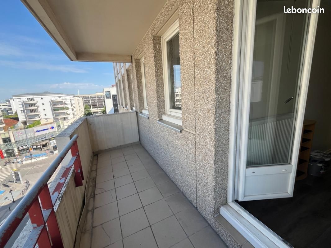 Appartement 3 pièces 65 m² · à Montigny-le-Bretonneux · 65 m² · 1 111 €