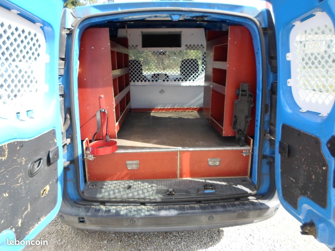 Renault kangoo 1.5 dci 70 ch confort tva récupérable 7000 TTC SOIT 5833.33 HT (image 5)