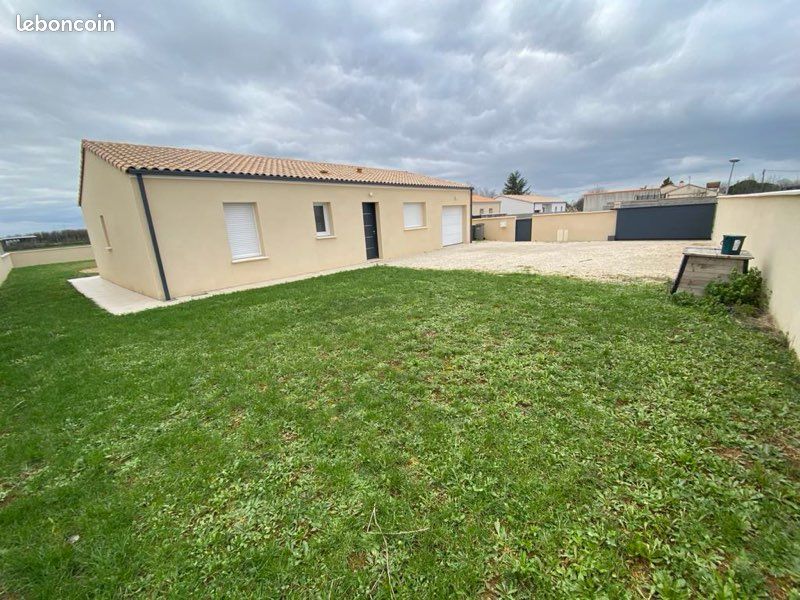 Maison 4 pièces 105 m² · à Vouillé · 105 m² · 950 €/mois