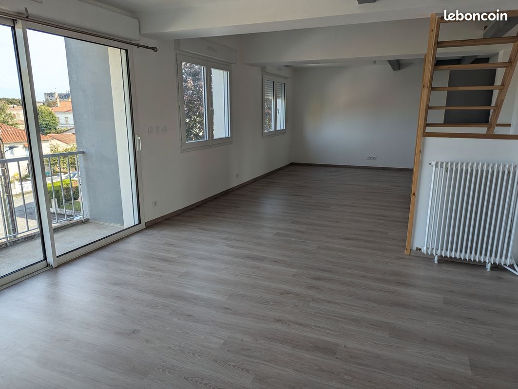 Appartement 4 pièces 116 m² · à Niort · 116 m² · 1 070 €/mois