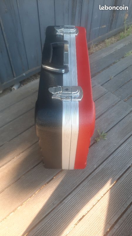 Manette (image 1)