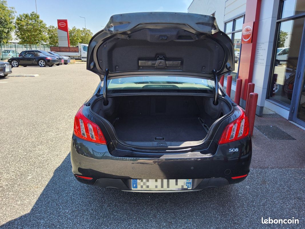PEUGEOT 508 HYBRID4 2.0 HDi 163ch FAP BMP6 + Electric 37ch Féline (image 8)