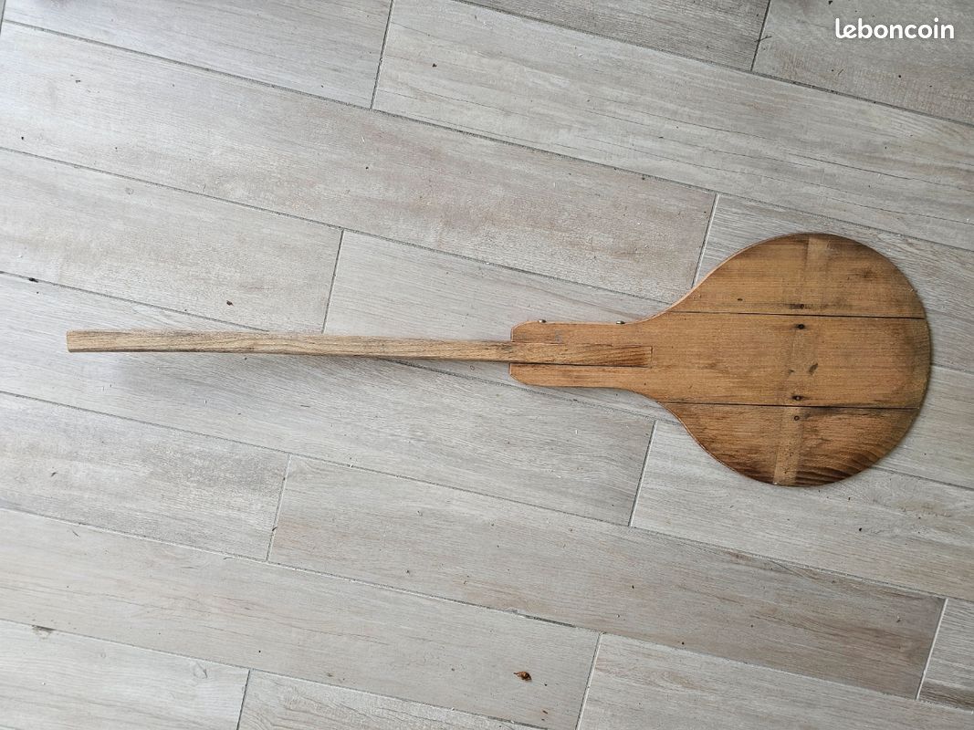 Pelle à pizza ou pain en bois (image 1)