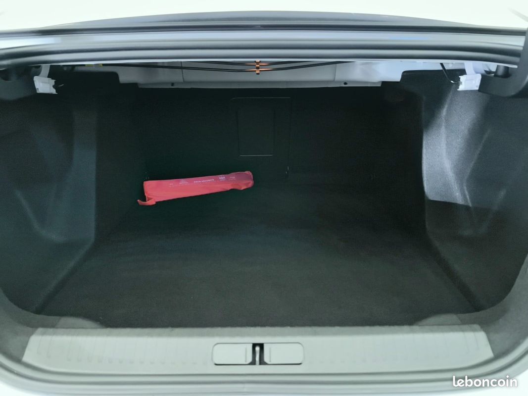 CITROEN e-C4 X 136 ch autonomie standard Automatique Business (image 15)