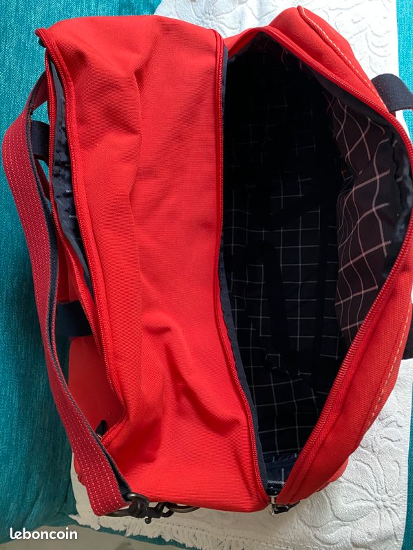 Valise LACOSTE À Roulettes (image 6)