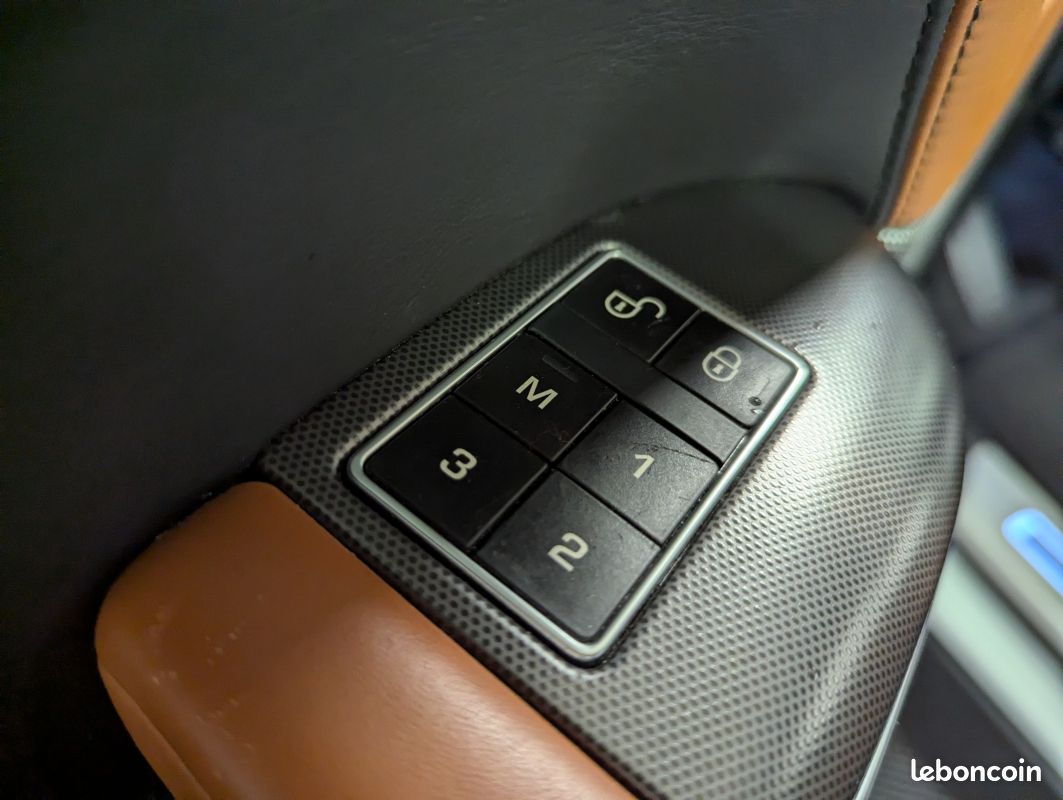 LAND ROVER Range Rover Sport MARK VI 3.0 340 CH HSE DYNAMIC + TOIT OUVRANT (image 25)