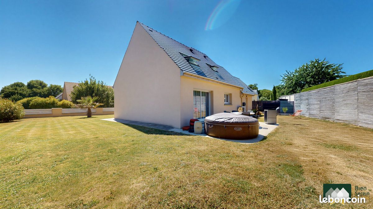 Maison 6 pièces 100 m² · à Fontaine-la-Guyon · 100 m² · 259 900 €