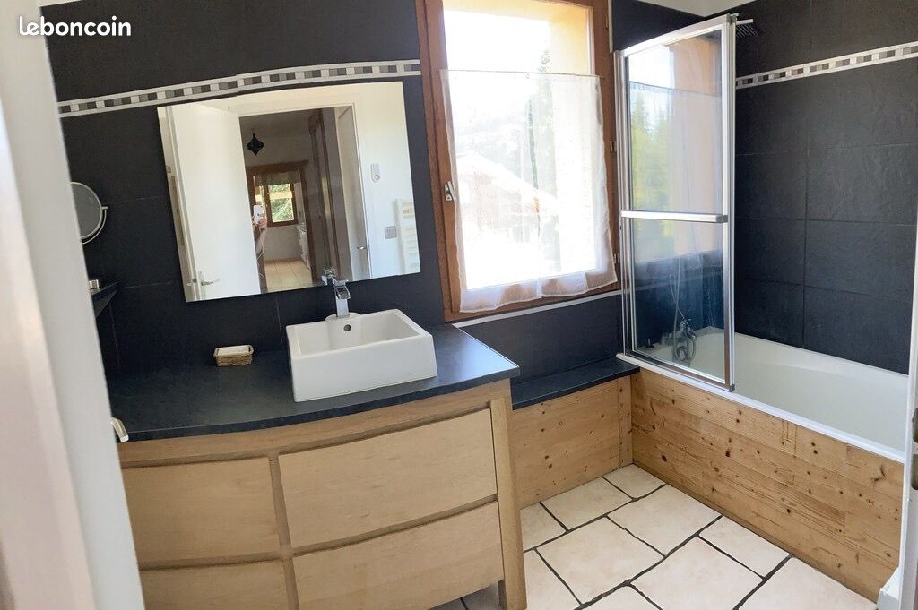 Grand appartement Carroz 6-8 personnes (image 3)