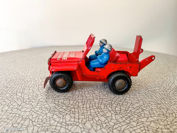 Jeep Pompier Joyax France – Tôle 15 Cm – Stop Incendie – Occasion