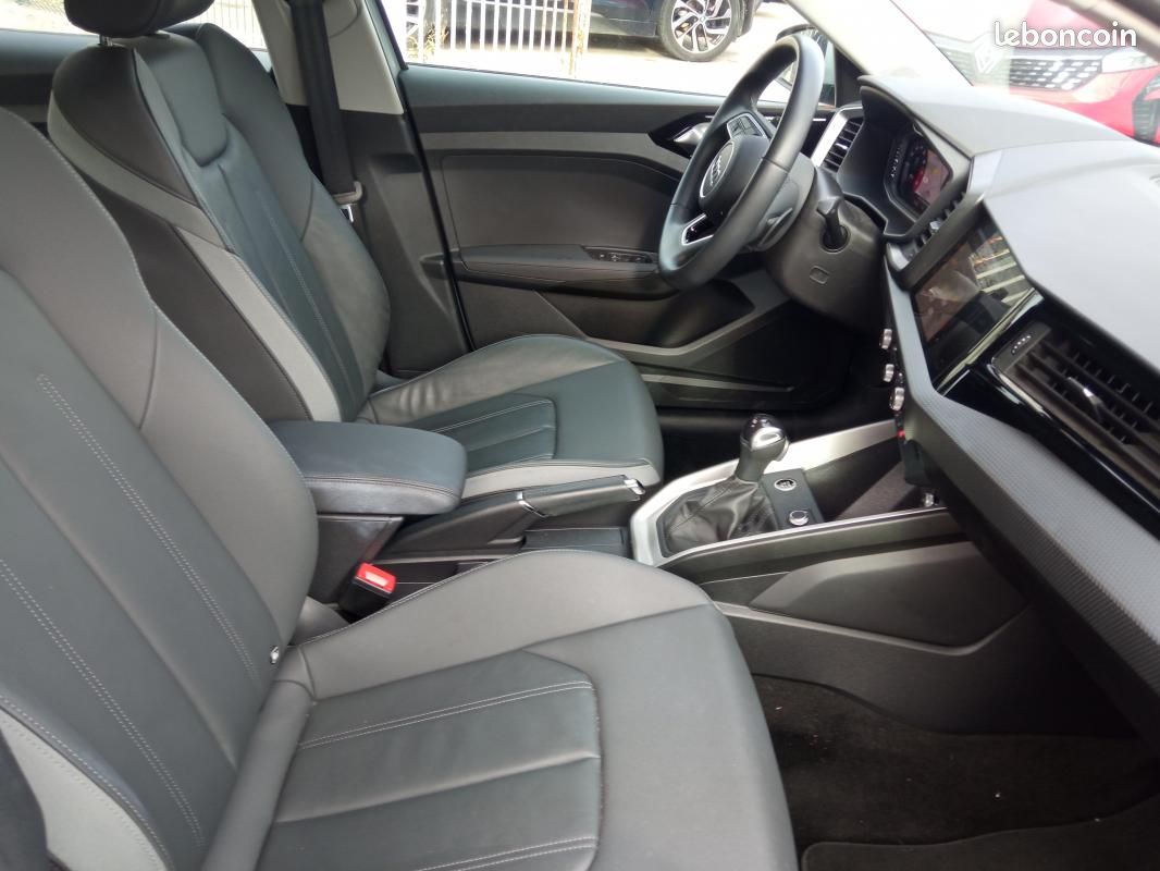Audi A1 sportback 30 TFSI 110 ch S tronic 7 Avus (image 4)