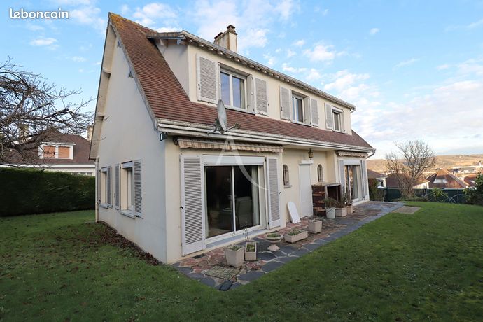 Maison 6 pièces 140 m²