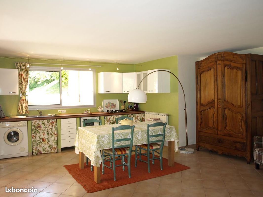 Appartement 2 pièces 60 m² · à Aix-en-Provence · 60 m² · 1 050 €