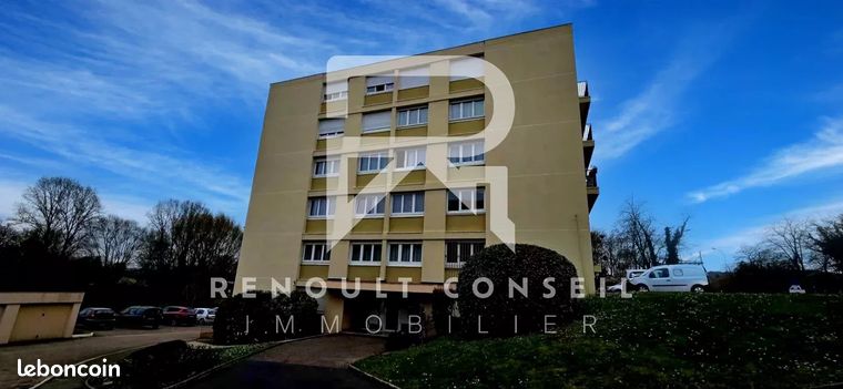 https://img.leboncoin.fr/api/v1/lbcpb1/images/10/b0/23/10b02360195d594e78e89c2209b009a6ef538936.jpg?rule=ad-image