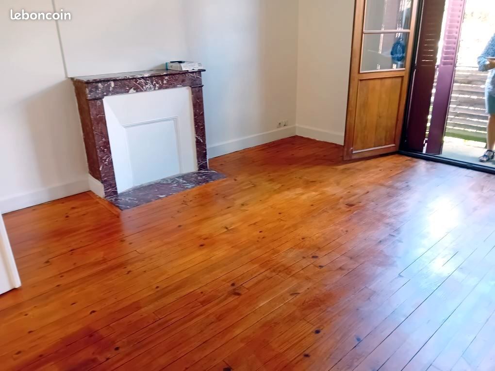 Appartement 3 pièces 80 m² · à Saint-Floret · 80 m² · 480 €