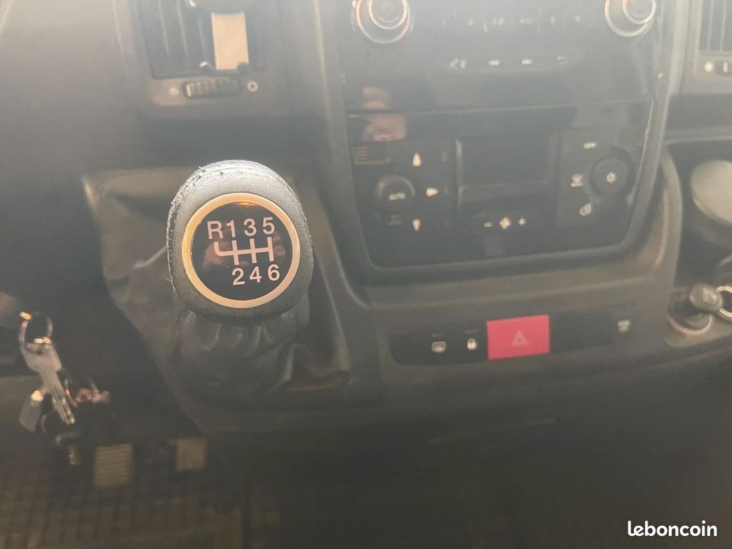 PEUGEOT BOXER FOURGON L4H2 BLUEHDI 165 - Attelage / Radar arr - Garantie (image 21)