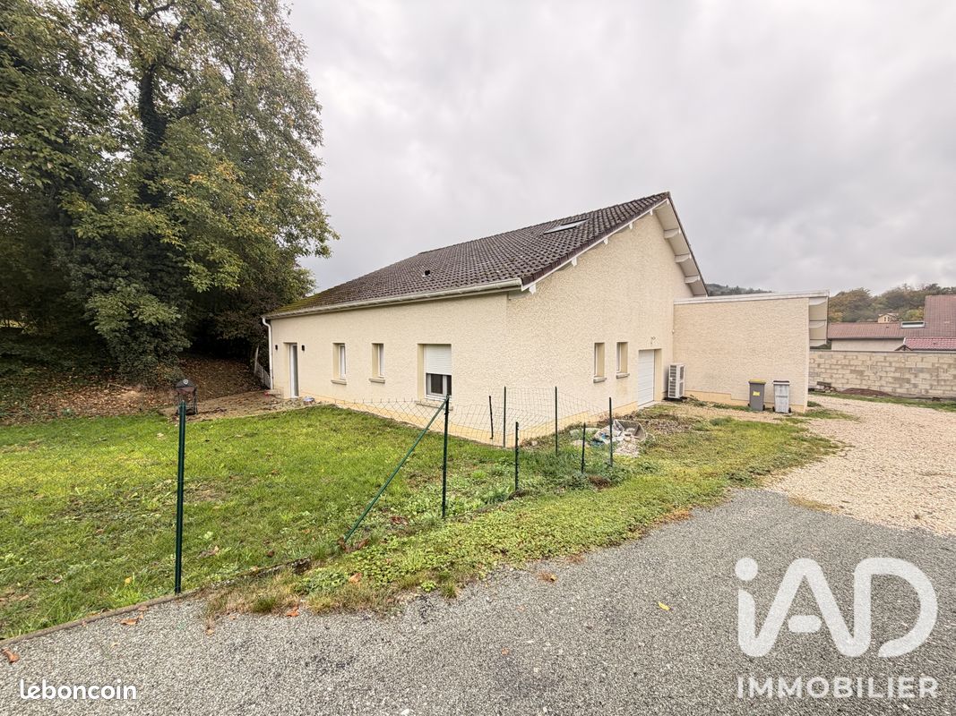 Maison 6 pièces 173 m² · à Breurey-lès-Faverney · 173 m² · 230 000 €