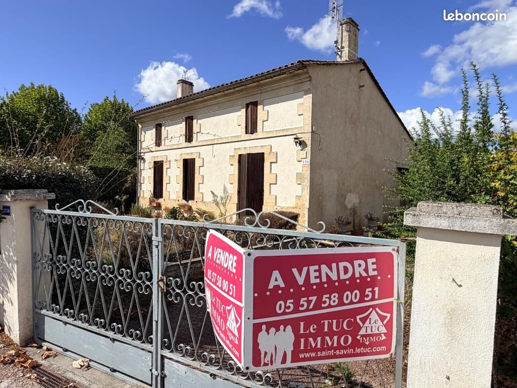 Maison 6 pièces 135 m² · à Saint-Yzan-de-Soudiac · 135 m² · 164 300 €