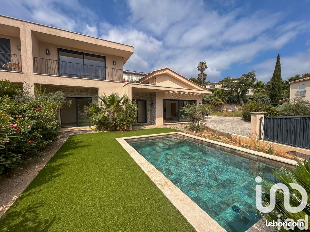 Maison 5 pièces 126 m² · à Sainte-Maxime · 126 m² · 1 207 000 €