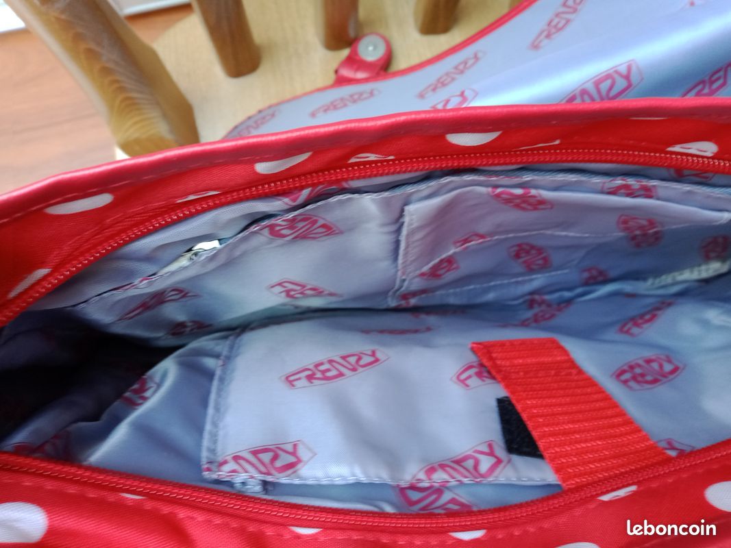 Sac frenzy rouge (image 3)