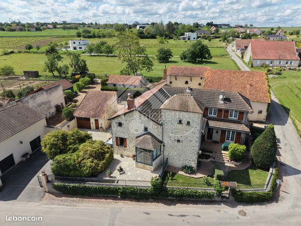Propriété 8 pièces 298 m²