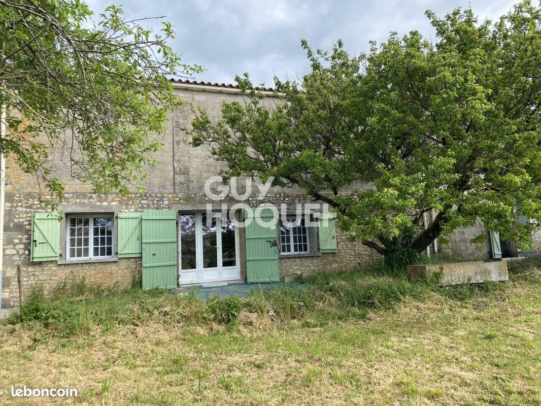 Maison 5 pièces 272 m² · à Doix lès Fontaines · 272 m² · 99 900 €
