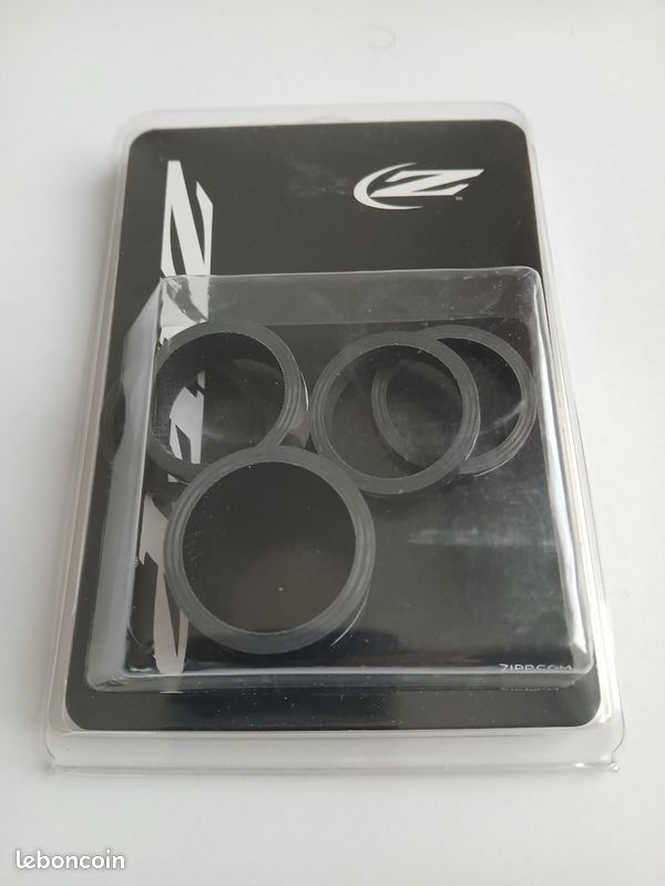 Entretoise Ahead-set 3d 12,3 Grammes Noir  Jeu De 3 - 2 En 5mm Et 1 En 10mm  Marque Token Materiel Pour Velo Potences De Velo