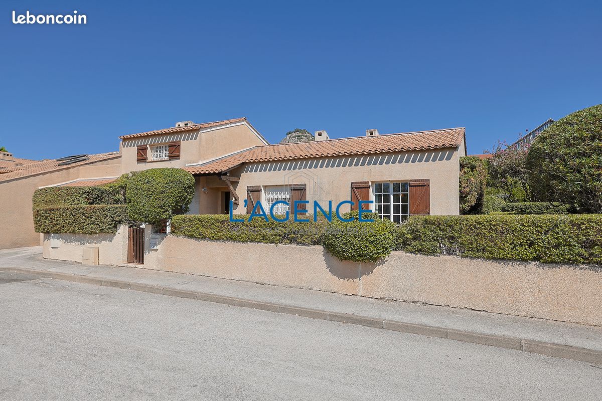 Maison 5 pièces 95 m² · à Hyères · 95 m² · 493 500 €